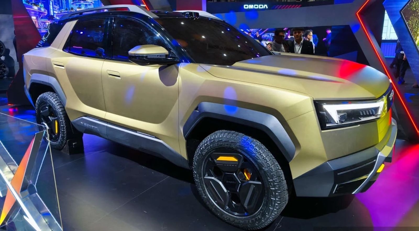 Νέο Omoda X: Plug-in hybrid SUV 279 ίππων που περνά μέσα από νερό 